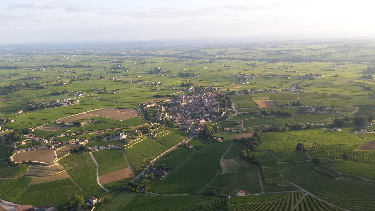 Bed and Breakfast La Ferme Du Ciel Laruscade Екстер'єр фото